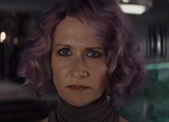 Nome do personagem: Vice Almirante Holdo - Filme: Os Últimos Jedi (2017) - Humana amiga de Leia Organa, quem conheceu enquanto atuava no Senado Imperial. Se sacrificou para ajudar na fuga de membros da Resistência com uma manobra de nave que acabou ganhando seu nome.