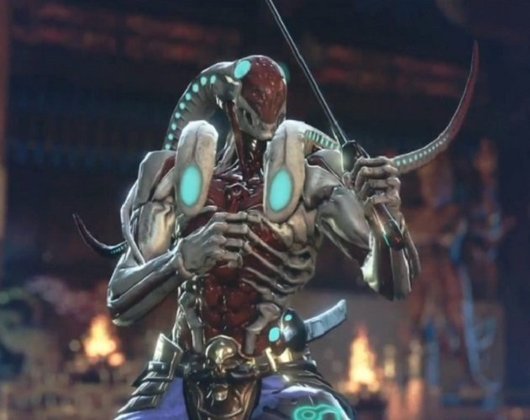 Nome do personagem: Yoshimitsu - Jogo: Tekken - Uma curiosidade desse personagem é que ele adota um visual e estilo diferente a cada versão do jogo. Nessa foto, ele está com uma aparência parecida com a de um Alien, além de utilizar uma espada como arma. 