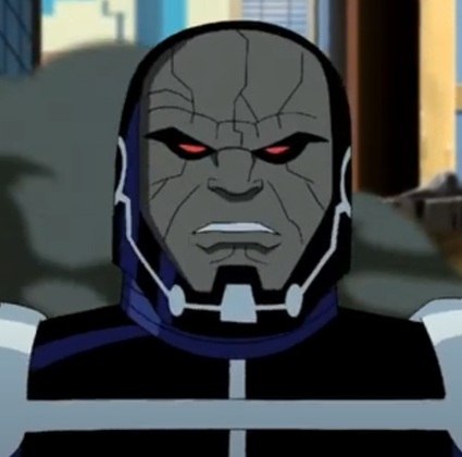 Nome do vilão: Darkseid - Este vilão é capaz de disparar uma rajada incinerante dos olhos, o chamado efeito ômega. Essa é uma de suas habilidades de combate. Além disso, ele é absurdamente forte, rápido, resistente e consegue manipular energia.