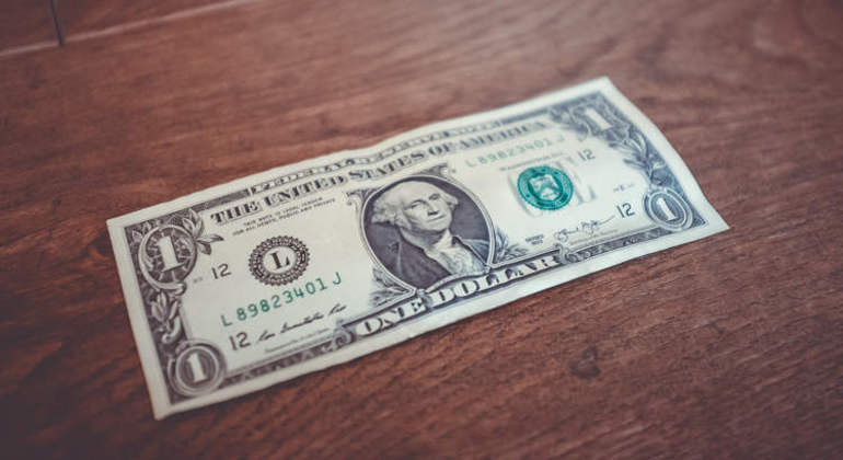 Ladrão roubou apenas US$ 1, para ir preso