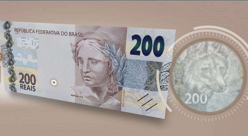 Primeiro da fila para trocar nota de R$ 200 é colecionador há 35 anos ...