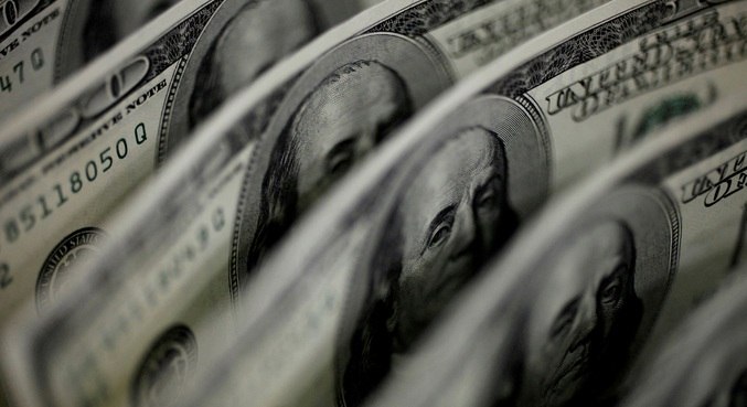 A moeda americana à vista teve variação negativa de 0,01%, a R$ 5,3093 na venda