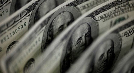O dólar à vista fechou o dia a R$ 4,8564 na venda