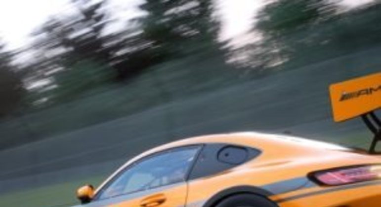 Nova atualização de Gran Turismo 7 adiciona nova AMG GT3, carros da Super Fórmula e mais