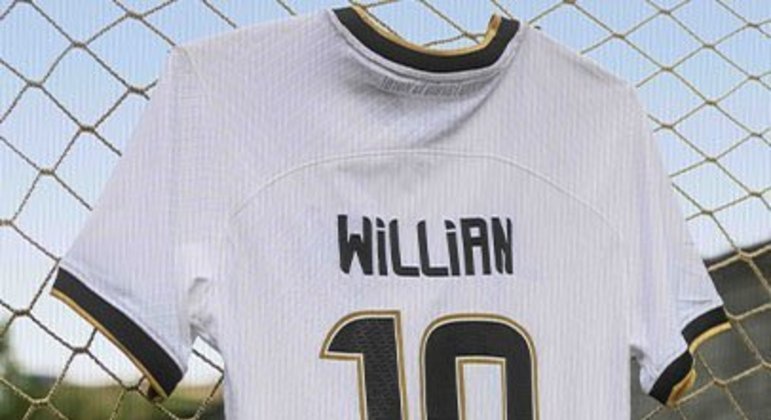 Nova camisa do Corinthians homenageia o ano vitorioso de 2012. 