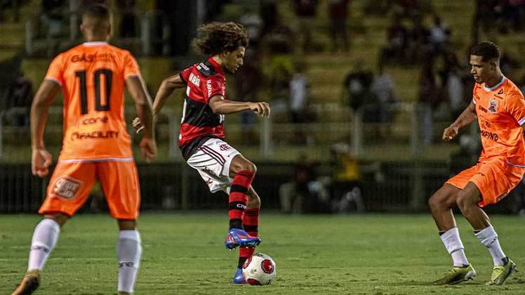Nova Iguaçu - 4,0 - Atuação para esquecer. O time não conseguiu ameaçar o Flamengo em nenhum momento e demonstrou muita fragilidade defensiva. 