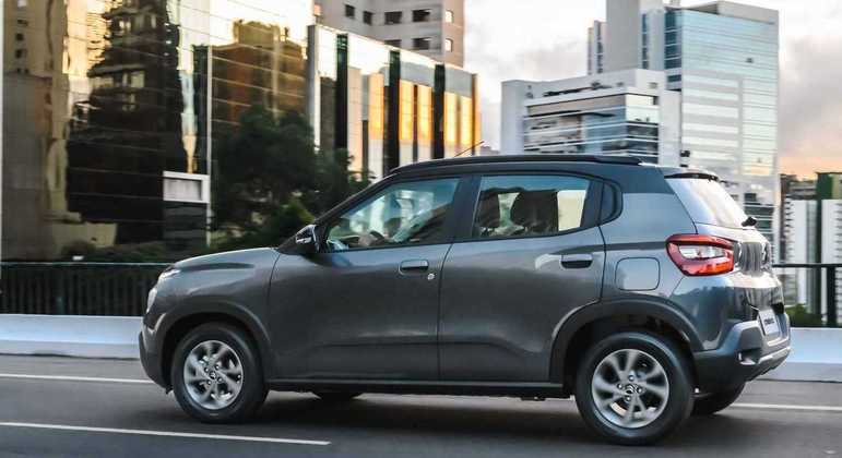 Motor 1.0 Firefly de três cilindros flex entrega até 75 cv e foi "exportado" da linha Fiat para a Citroën