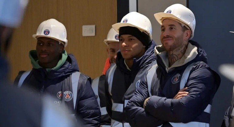 A previsão do time da capital francesa é que as obras sejam finalizadas até o fim da primavera europeia, em junho de 2023. No entanto, a equipe principal deve usar o novo ambiente apenas a partir da temporada 2023-24. Os atletas da base devem se juntar aos craques em janeiro de 2024