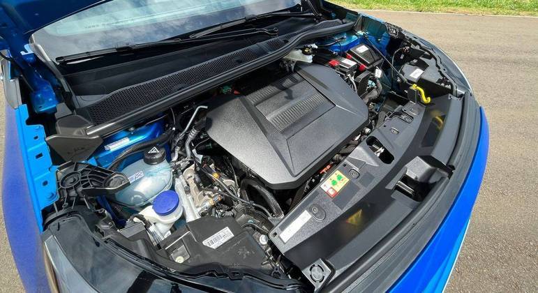 Peugeot e-2008 tem motor elétrico de 136cv com 26kgfm de torque