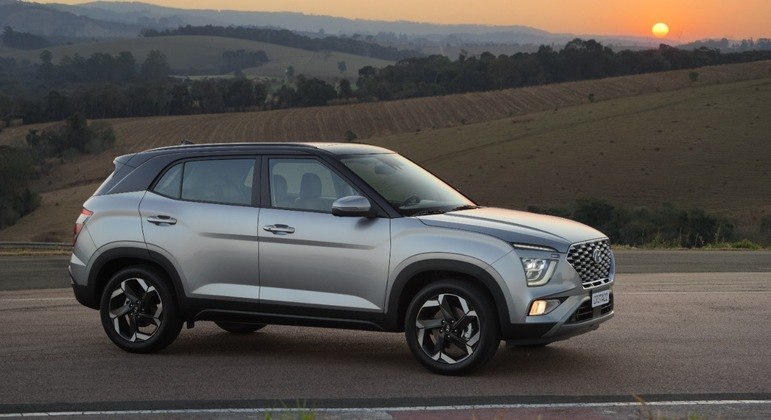 Carro tem entre-eixos de 2,61 m