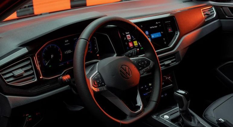 Interior traz painel digital com opção de 8 e 10 polegadas e, também, multimídia VW Play de 10,1”