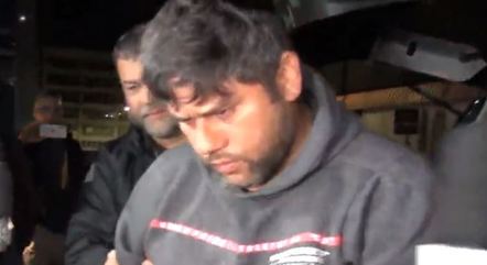 Homem foi levado à carceragem do 8° DP
