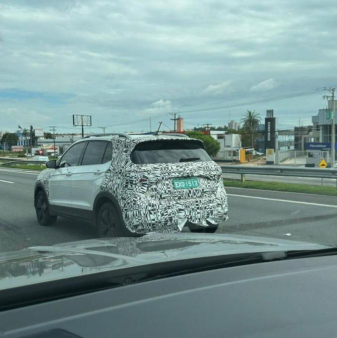 Modelo foi visto na rodovia Anhanguera, próximo a Jundiai/SP