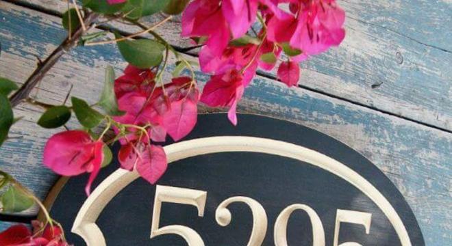 número de casa em madeira