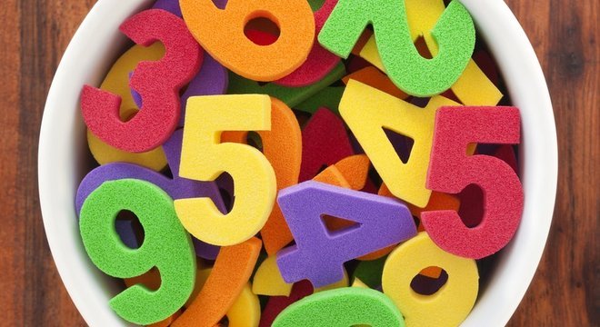 Dos números aleatórios à medida exata de números pares e ímpares: sites e cartilhas garantem ter a fórmula para ganhar na loteria