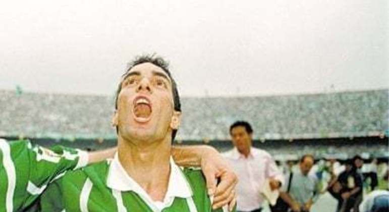 O acordo do Verdão com a empresa rendeu um momento insólito. Afastado por indisciplina do Palmeiras no início de 1994, Edmundo foi "cedido" ao Parma para disputar dois jogos. Um deles foi o amistoso que o clube italiano fez contra a seleção da Colômbia. O outro foi a partida dos Ducais com o Juventude válida pela Copa Parmalat. Depois, o atacante voltou a fazer parte da equipe palmeirense.
