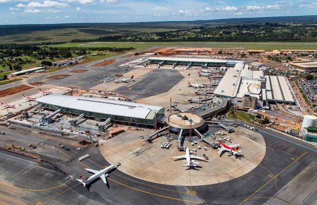 O aeroporto da capital federal, Brasília, é ótimo exemplo desse crescimento. 