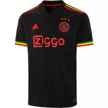 O Ajax, de Amsterdã, fez uma camisa para homenagear o cantor jamaicano Bob Marley, que completou 40 anos de falecido em 2021. A peça tem as cores do país dele, além de três pássaros, uma referência à música 