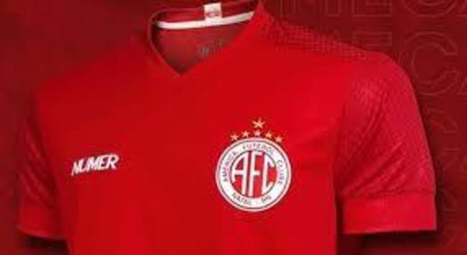 O Amrica-RN tem estrela dourada e prateada em seu escudo. As douradas representam o tetra potiguar (1979/80/81/82) e a prateada, a Copa do Nordeste (1998).