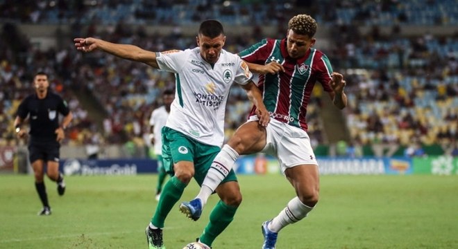 O atacante Felippe Cardoso pertence ao Santos, mas disputou o ltimo Campeonato Brasileiro pelo Cear. Est emprestado ao Flu at dezembro