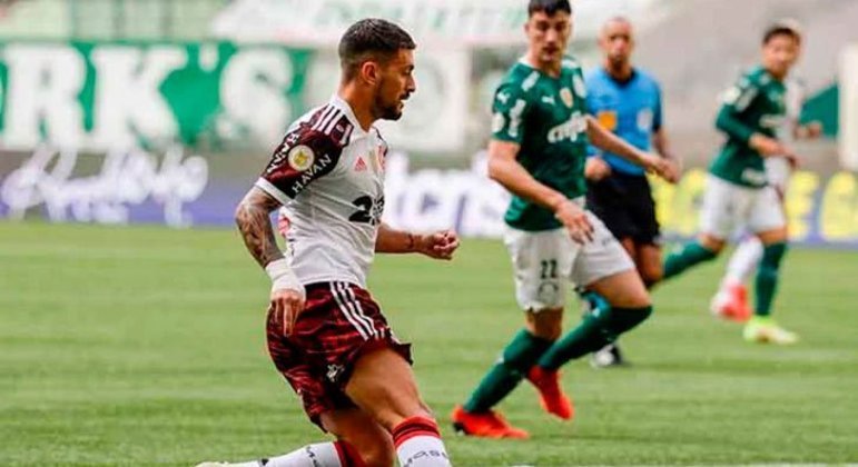 O atleta de 27 anos vale 18,8 milhões de euros (R$ 122,2 milhões) e possui contrato com o Flamengo até dezembro de 2023