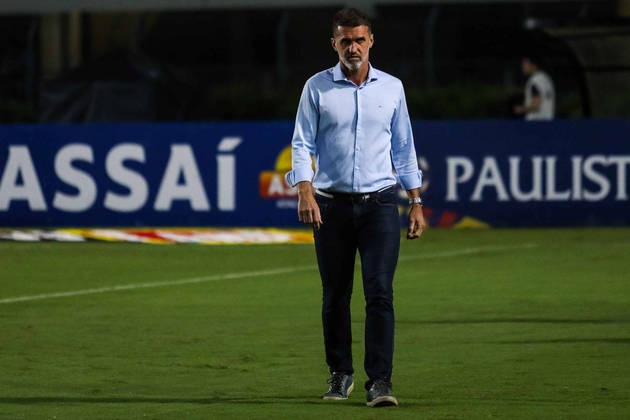 O Atlético Goianiense iniciou o ano mostrando um futebol de qualidade, porém rapidamente a equipe decaiu de rendimento e em junho, Vágner Mancini assumiu o cargo de treinador do Dragão.