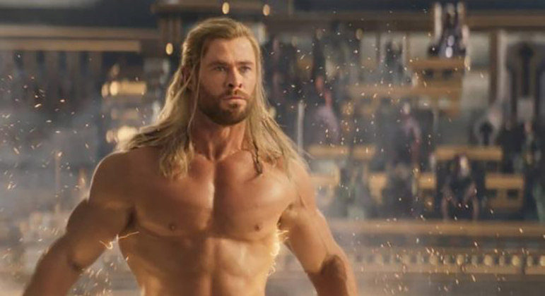 Chris Hemsworth revela que esposa não gostou de seu corpão bombado