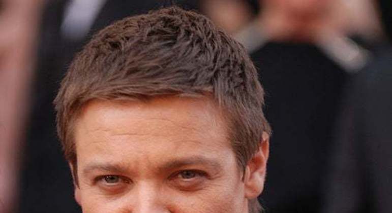 Ator do filme 'Vingadores', Jeremy Renner está em estado grave no