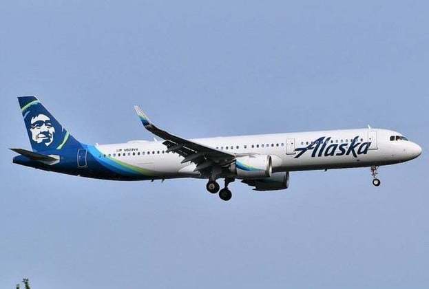 O avião transportava 171 passageiros e seis tripulantes, de acordo com informações da Alaska Airlines.