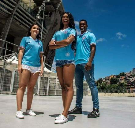 O Bahia lançou uniforme especial inspirado no co-irmão inglês.