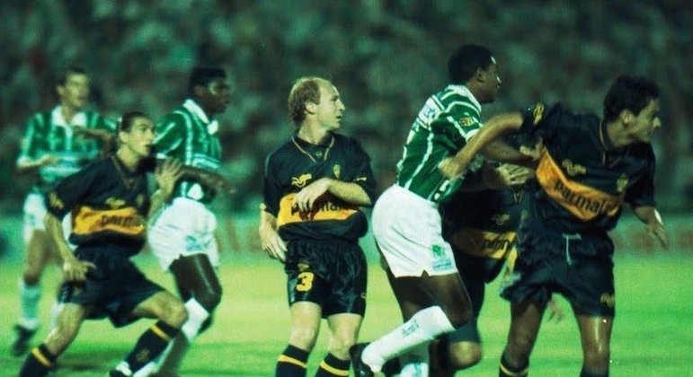 O Boca Juniors foi patrocinado a partir de 1992. Já naquele ano, a equipe foi campeã argentina, encerrando um jejum de 11 anos.