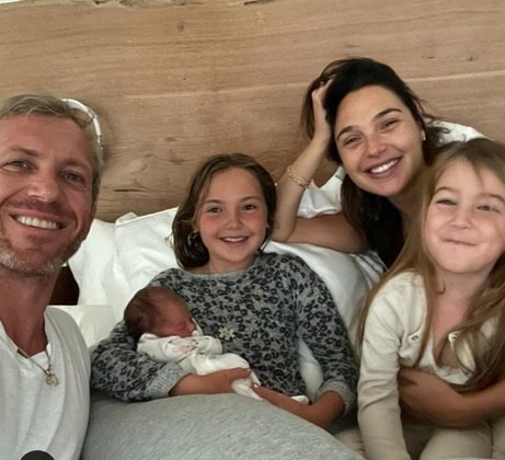 O casal tem 3 filhas: Alma, nascida em novembro de 2011; Maya, em março de 2017; e Daniella, em junho de 2021. 