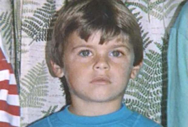 O CASO EVANDRO: o menino desapareceu em 6 de abril de 1992, em Guaratura, no Paraná. Ele tinha seis anos.