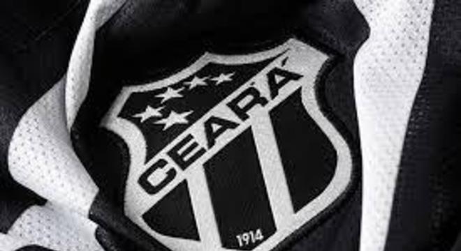 O Cear tem as cinco estrelas no escudo que representam o pentacampeonato cearense de 1915 a 1919. 