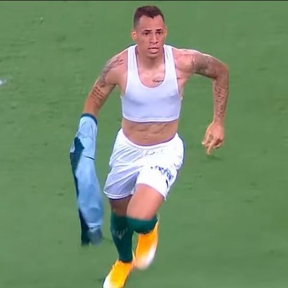 O clássico estava truncado na final da Libertadores 2020. Porém, aos 99 minutos, com o jogo já indo para a prorrogação, Breno Lopes marcou de cabeça e deu o título ao Palmeiras. 