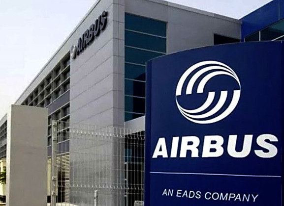 O consórcio europeu Airbus seguiu a Boeing e anunciou que não venderá peças às companhias russas nem fará manutenção de suas aeronaves. A decisão afeta quase 100% da frota da Aeroflot.