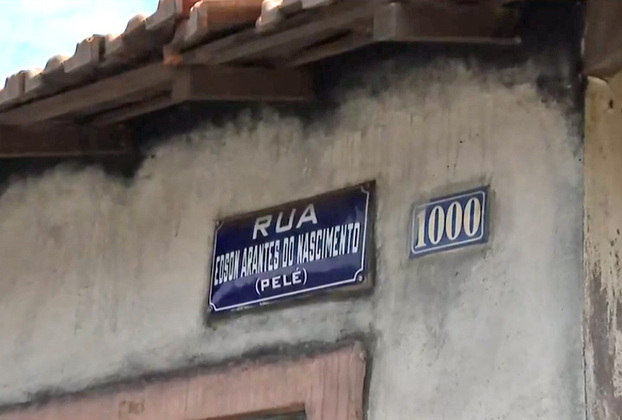 O endereço é muito fácil de decorar:  Rua Edson Arantes do Nascimento 1.000. 