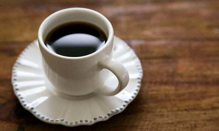 O estudo também discorre sobre o café, uma das bebidas mais populares no Brasil. No caso, tudo depende da quantidade consumida. 