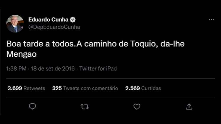 O ex-presidente da câmara dos deputados Eduardo Cunha sempre foi um usuário assíduo do Twitter. Flamenguista apaixonado, sempre usou a rede para comentar as atuações do time, com tuítes que, muitas vezes, parecem ter vindo do futuro.