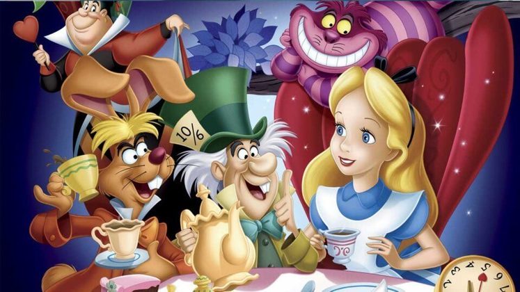 O filme Alice no País das Maravilhas é um dos grandes sucessos da Disney. Pensando nisso, fizemos um resumo da história para você relembrar os momentos e as cenas em poucos minutos. Confira!