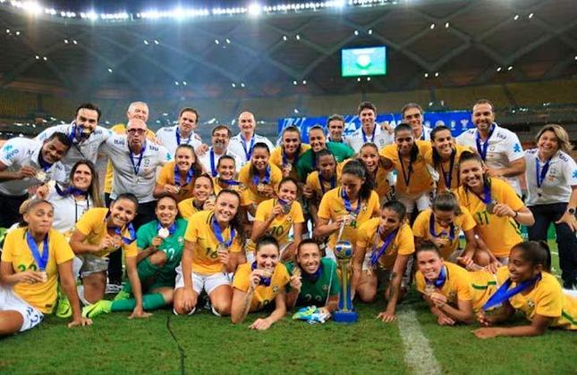 O fim do ano foi de celebração para a Seleção. A equipe foi campeã do Torneio Internacional, realizado em Manaus. Vieram goleadas sobre Índia e Venezuela e uma vitória sobre o Chile no jogo decisivo.