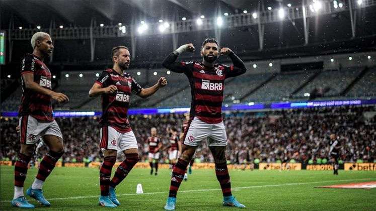 O Flamengo foi dominante durante toda a partida e bateu o Vasco por 1 a 0 na ida das semifinais do Carioca. Gabi marcou o gol da vitória e boas alterações foram feitas no segundo tempo. Veja como foi a atuação do Fla (por: Luan Fontes)