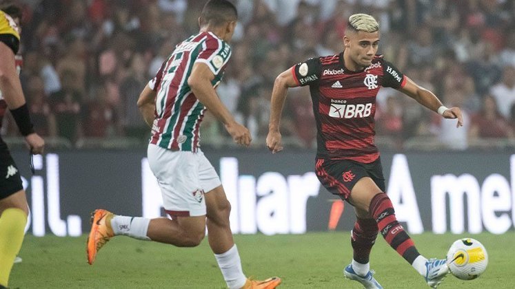 O Flamengo venceu o Fluminense, por 2 a 1, no Maracanã, encerrando um jejum de cinco jogos sem vitória sobre o rival. Andreas Pereira e Hugo brilharam. Confira as notas. 