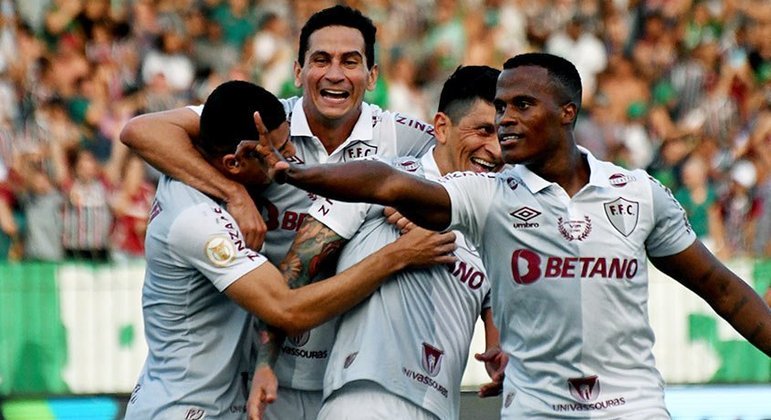 O Fluminense venceu o RB Bragantino com um pouco de domínio e um pouco de sofrimento. Arias foi foi destaque com gol e assistência, e Cano marcou o dele de novo. Vejam como foram as atuações do Flu na vitória por 2 a 1 (por Luan Fontes - luanfontes@lancenet.com.br).