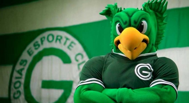 O Goiás também apostou na em uma nova versão do seu mascote. O Periquito aparece mais forte e 'pistola'