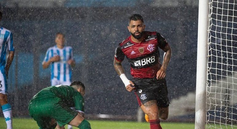 O gol do empate em 1 a 1 com o Racing, em Avellaneda, foi de Gabigol.