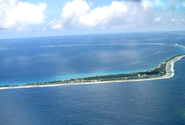O governo de Tuvalu tem feito apelos para que as grandes nações reduzam a emissão de poluentes, para frear o aquecimento global. 