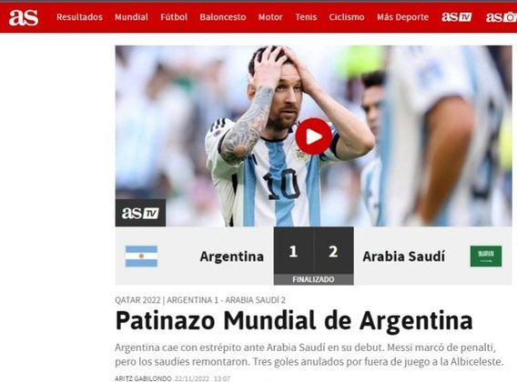 O jornal espanhol ÀS estampou uma foto de Messi lamentando o resultado e chamou a derrota da Argentina de 