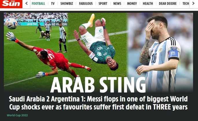 O jornal inglês The Sun destacou a vitória da Arábia Saudita e foi duro com Messi no subtítulo: 