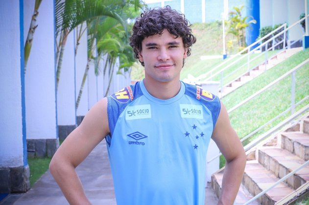 O lateral Dodô foi especulado no Flamengo no início de 2019, mas ele acabou indo para o Cruzeiro.